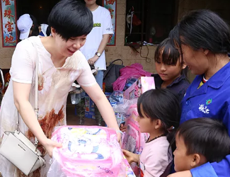 當走在前面的時候，別忘了拉后面的人一把——記干塘子村捐助