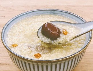 三七時令養(yǎng)生——四月三七紅棗桂圓小米粥