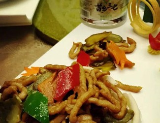 來份兒“苦肉計(jì)”？——鮮三七炒肉