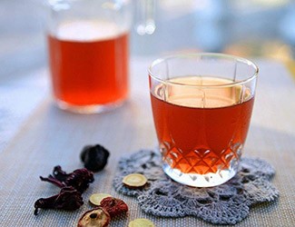 冠心病吃什么好，冠心病的最佳茶飲——三七靈芝山楂飲